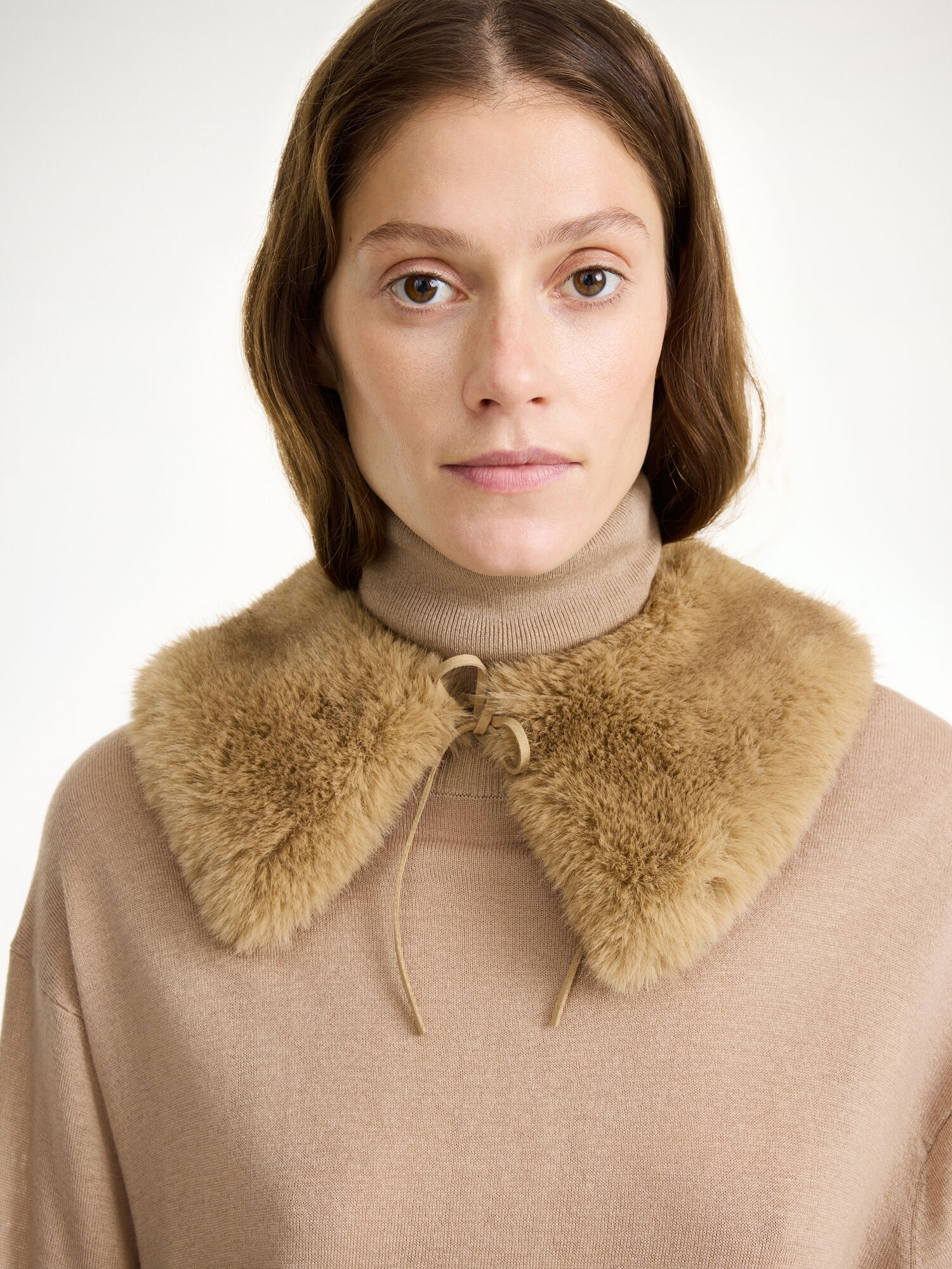 Szaliki By Malene Birger Cowie Faux Fur Collar Tannin | PL_BB30257